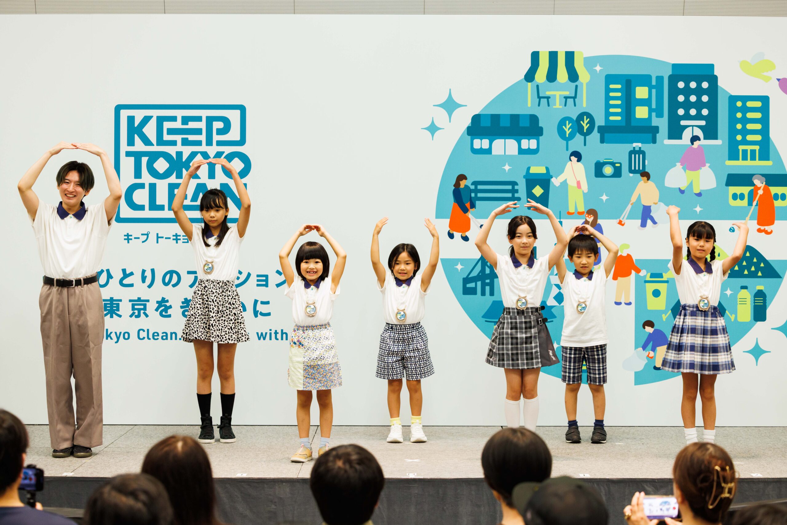 Earth Saverの子どもたちによるステージパフォーマンス